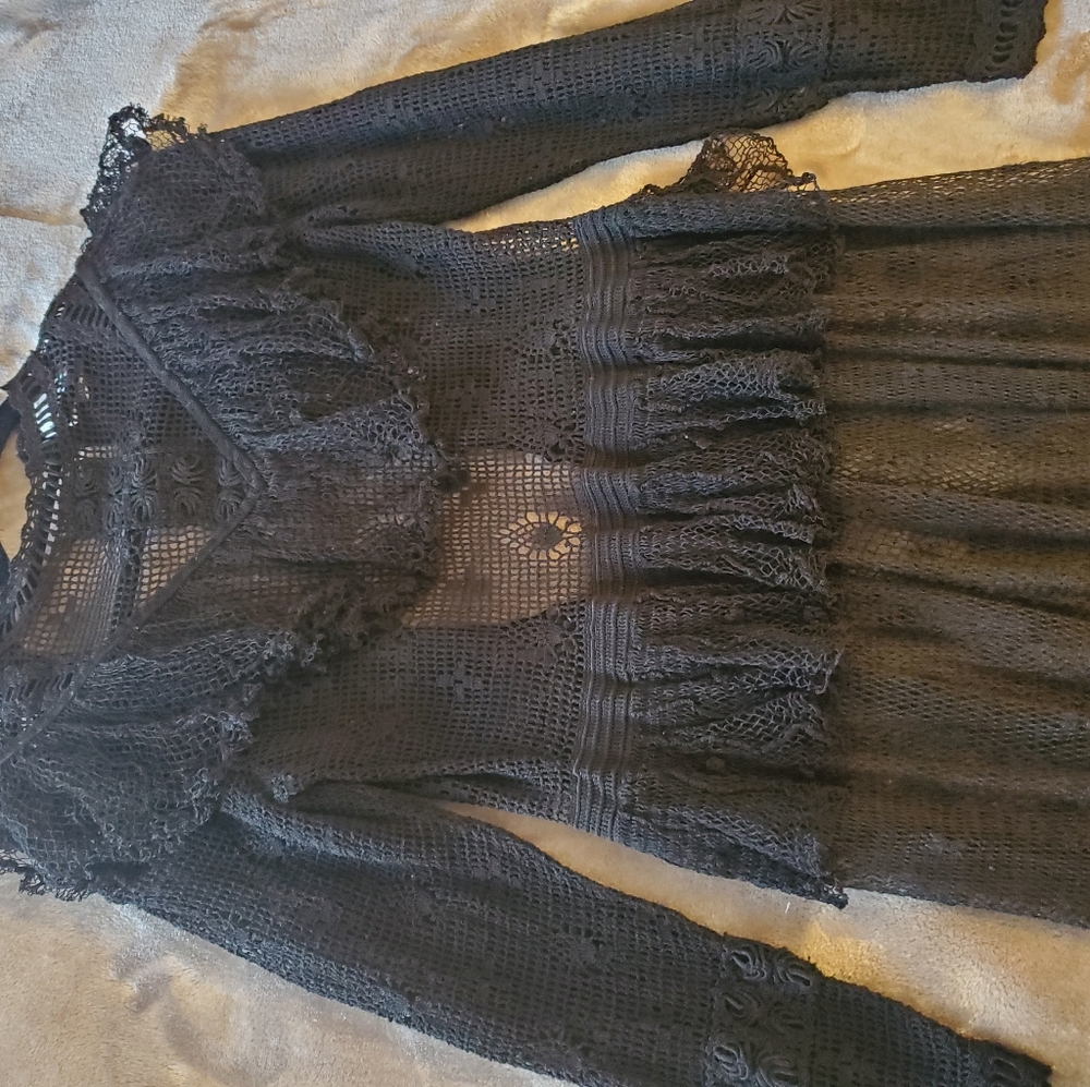 Lim's 70s crocheted dress